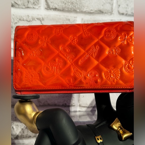 CHANEL Long Wallet Icon Tangerine Patent Bi-Fold Wallet Zip and Card Slots - Picture 3 of 13